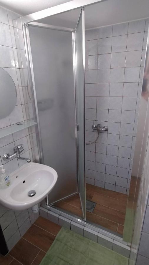 Cyklo Ubytovani A Vinny Sklep Zadovice Ngoại thất bức ảnh